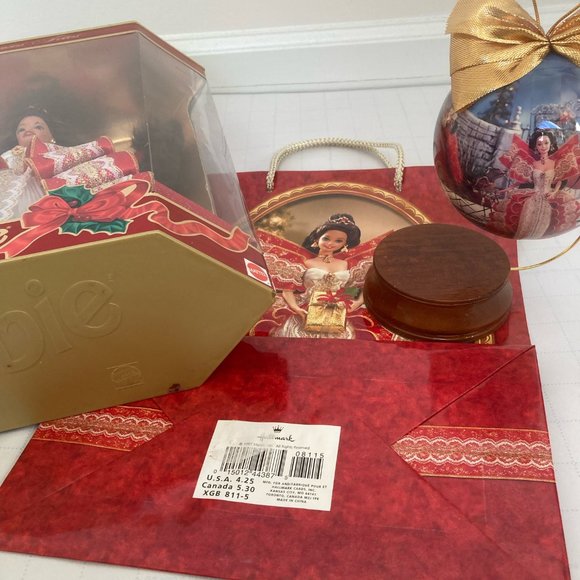 *RARE* FRENCH EDITION Brunette 1997 Holiday Barbie 10th Anniversary Set - Picture 8 of 11